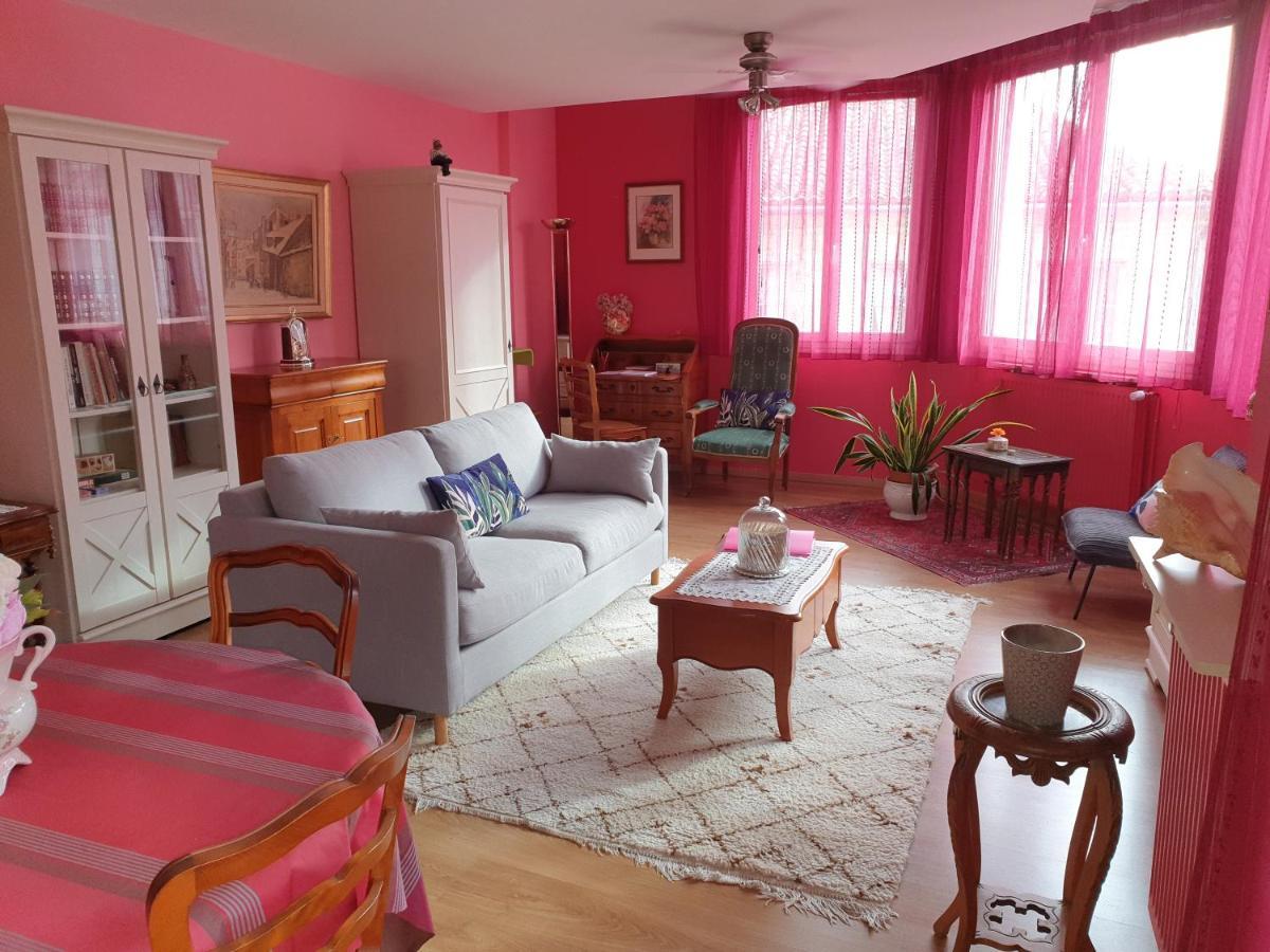 Appartement La Vie En Rose Perigueux Bagian luar foto